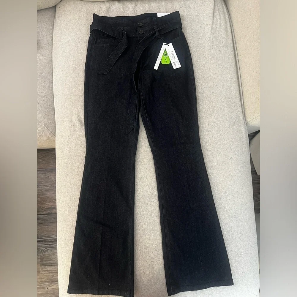 D. Jeans High Waist Flare | Size 6 | Dark Blue | NWT - Picture 2 of 8